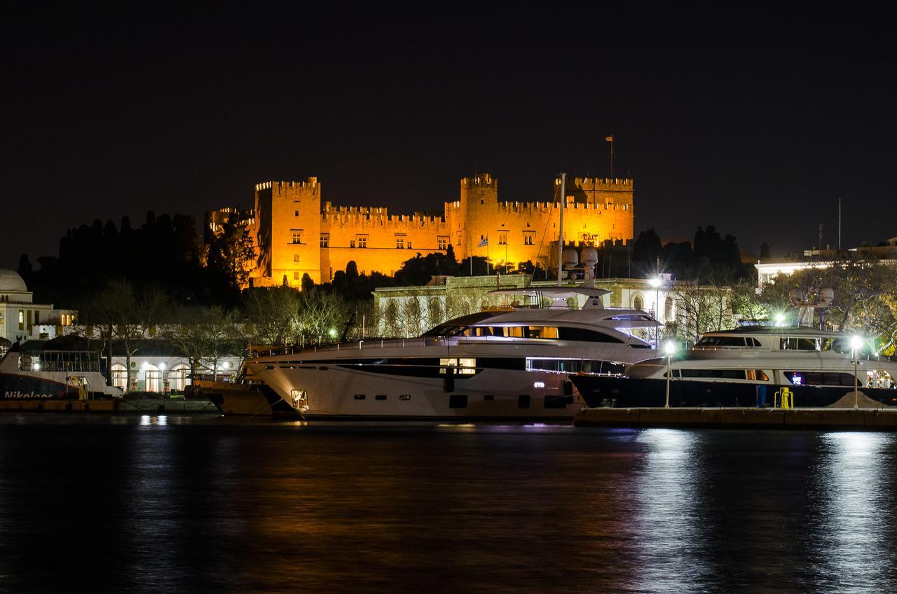 Elafusa Luxury Apartment Rhodes City Exteriör bild